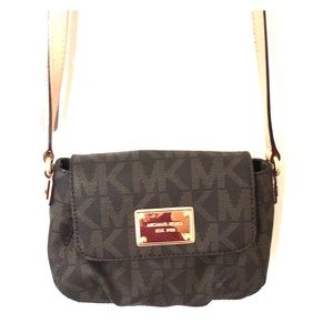 Logo Crossbody